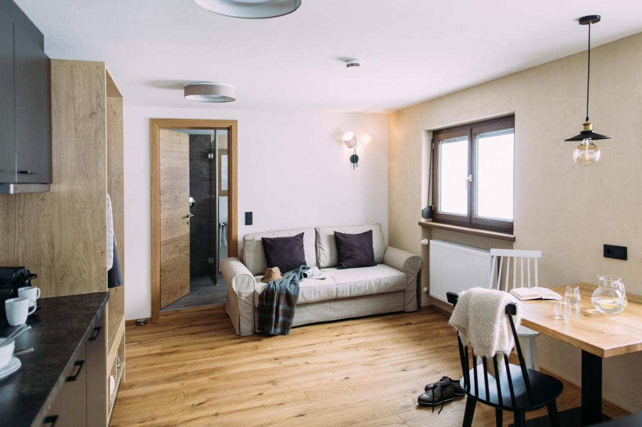 Haus Am Schihang Lermoos Eksteriør billede
